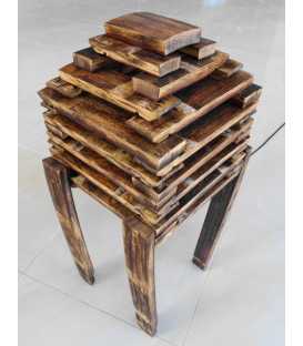 Stehleuchte aus Holz 550